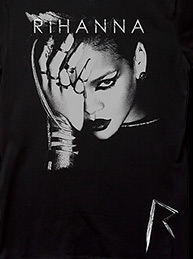 Rihanna 4